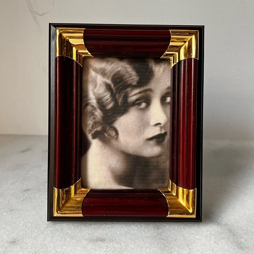 Vintage Photo Picture Frame Frames Freestanding 4.3”x3.5”